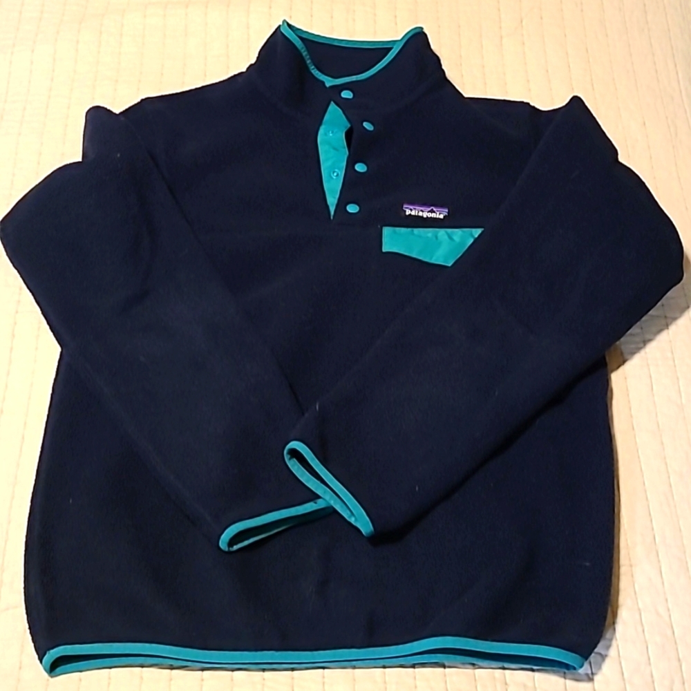 Patagonia Synchilla Pullover Fleece- Navy and Sea Green/ Turquoise SZ. SM